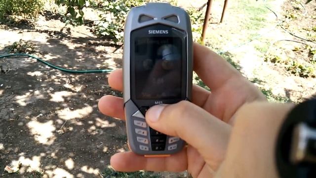 Siemens M65 на улице. смотреть онлайн