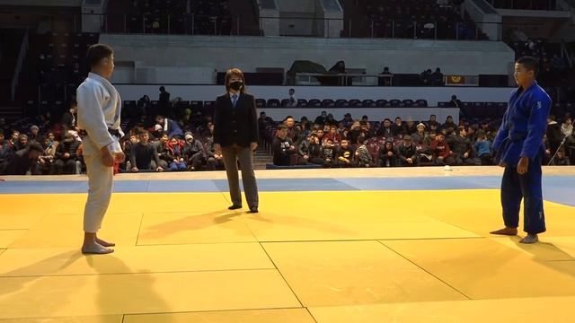 Перв.Кыргызстана по дзюдо 2021 года (кадеты). 50 кг Финал. Аслан Карабеков-Барсбек Исламов смотреть онлайн