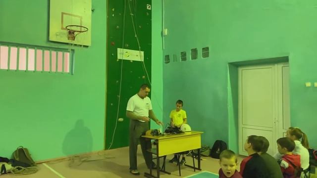 СКАЛОЛАЗАНИЕ: ОСНОВЫ смотреть онлайн