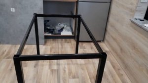 Кухонный стол на металлическом каркасе своими руками. не LOFT.