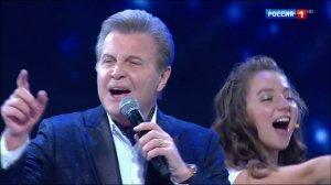 Лев Лещенко, хор академии Виктора Крутого - Притяжение земли | Новая волна 2017