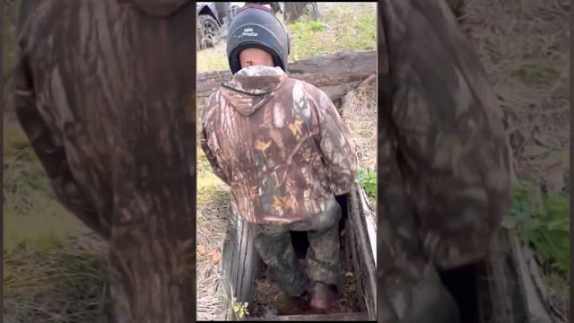 Нашли военную землянку! Запретная граница! #покатушки #запретнаязона #квадроцикл смотреть онлайн