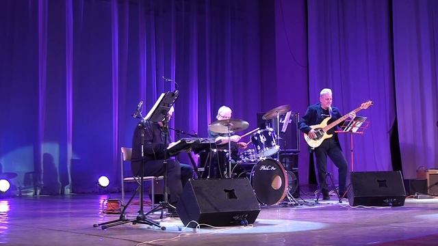 Джаз-Мари Some Day My Prince Will Come смотреть онлайн