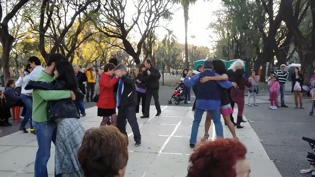 Танго на улицах Буэнос Айреса смотреть онлайн