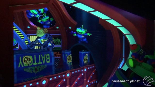 Buzz Lightyear's Space Ranger Spin [Magic Kingdom] смотреть онлайн