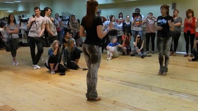 Кизомба: женский стиль / Kizomba: lady's style смотреть онлайн
