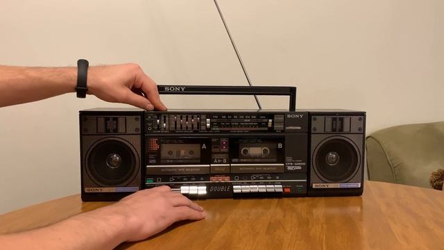 Sony CFS-W600 FM/AM STEREO CASSETE-CORDER TAPE BOOMBOX GHETTOBLASTER смотреть онлайн