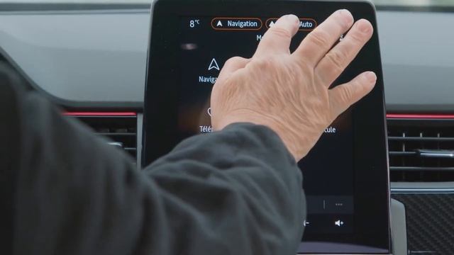 Renault Arkana Hybrid SUV 2021 смотреть онлайн