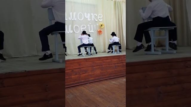 Танец Первоклашек с.Чулпаново Нурлат на праздник мам. смотреть онлайн