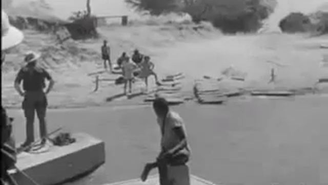 Renault 4cv : Paris - Le Cap 1951 смотреть онлайн