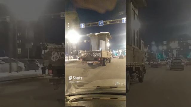 Ларек едет на грузовике бортовом #shorts смотреть онлайн