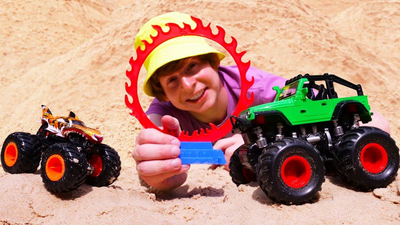 Машинки в песочнице - Гонки. Мультики для детей про игрушки машинки смотреть онлайн