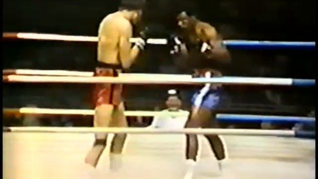 George Foreman v Bob Hazlton смотреть онлайн