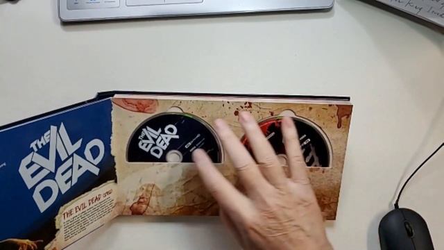 Unboxing "The Evildead" Groovy 4k Collection #evildead #unboxing смотреть онлайн