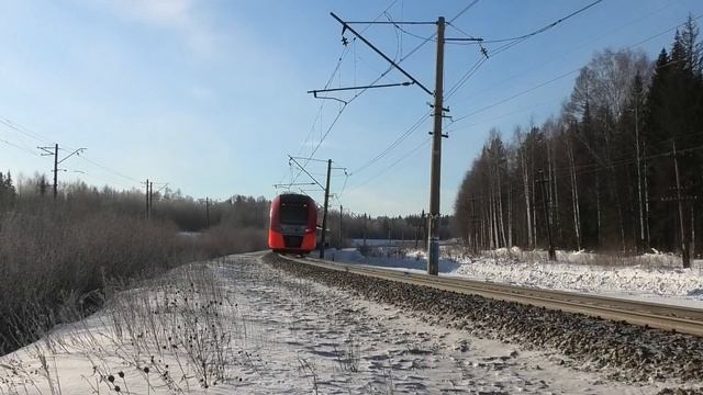 ЭС1-003 "Ласточка" сообщением Екатеринбург-Пасс. — Красноуфимск следует через о.п. Гусевка смотреть онлайн