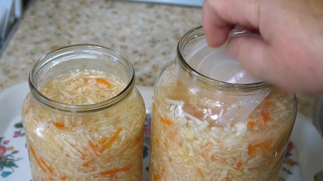 Два рецепта Квашенной капусты на зиму. смотреть онлайн