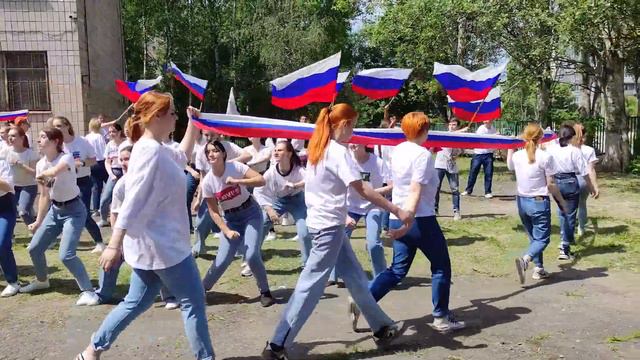 РОССИЯ НАЧИНАЕТСЯ С ТЕБЯ смотреть онлайн