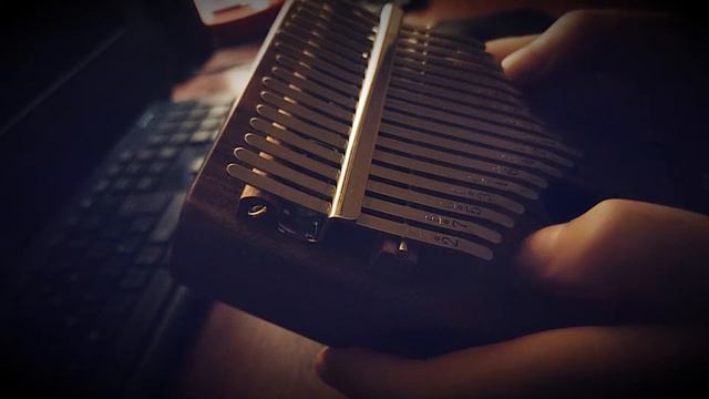 Kalimba "Sound of Silence" first thing I've learned. смотреть онлайн