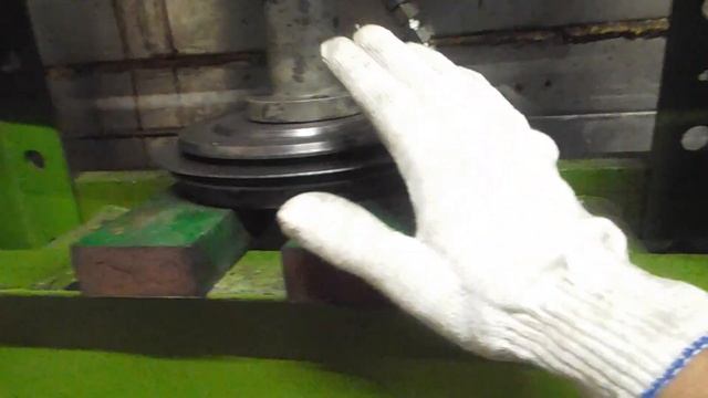 #144 Изготовление обновленных самодельных шкивов для мини тракторов и мотоблоков своими руками. смотреть онлайн