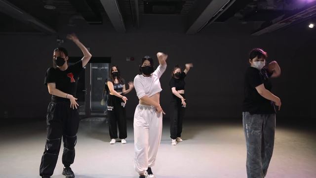 Ariana Grande - 7 rings / K chan Choreography смотреть онлайн