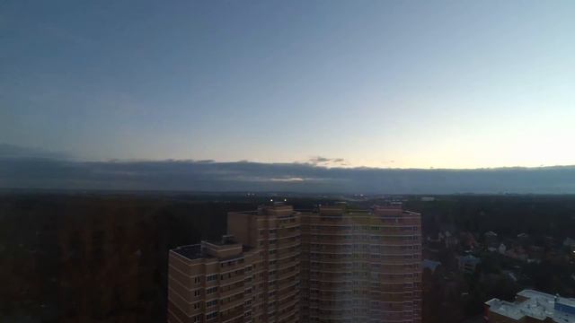 Закат над городом смотреть онлайн