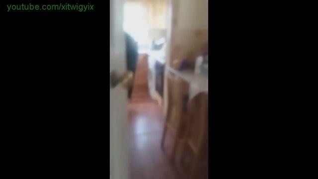 Irish man can't find his soup, смотреть онлайн