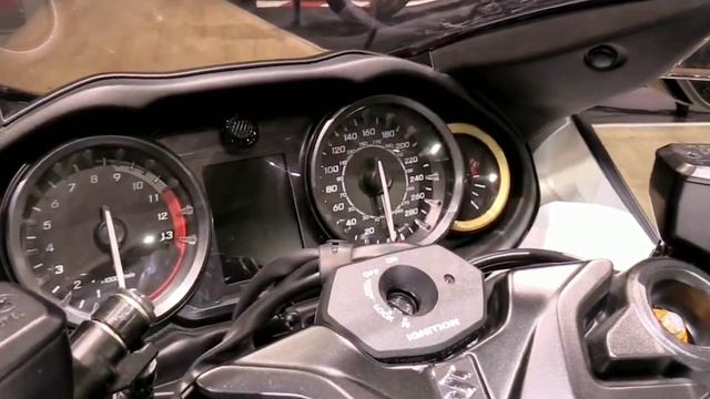 2022 Suzuki Hayabusa GSX1300R - Suzuki Flagship Sportbike смотреть онлайн