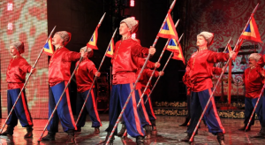 Красивый казачий танец Шашку бери, пушку бери.