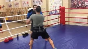 Работа на лапах с Дмитрием Исаевым (5-ти кратный чемпион кубка Мира, МС по кикбоксингу)