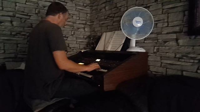 Ronald van Leeuwen op zijn Technics SX-GX7 смотреть онлайн