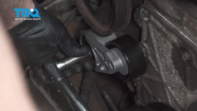 How to Replace Serpentine Belt Tensioner 2002-2009 Chevy Trailblazer смотреть онлайн