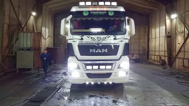 Нашли грузовую мойку. смотреть онлайн