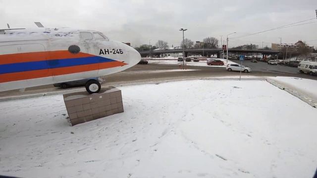 Уфимский Ан-24 вблизи смотреть онлайн