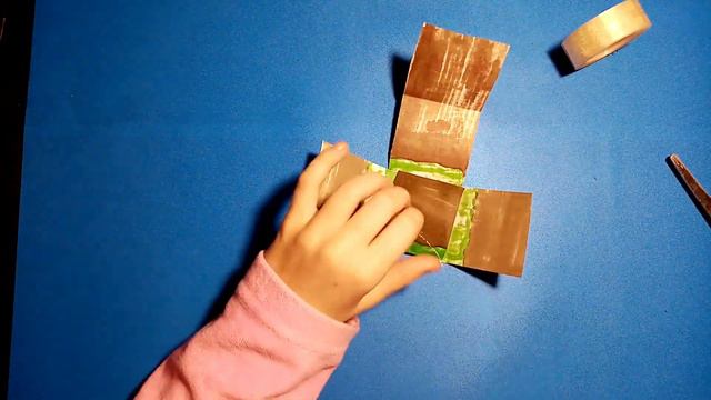 Мягкий блок МАЙНКРАФТА! Сделала СКВИШ блок земли! смотреть онлайн