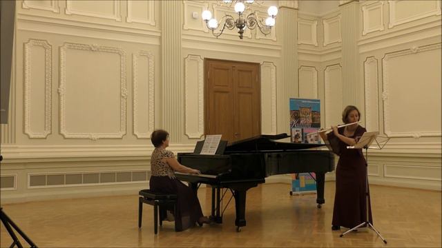 Bela Bartók Three Folk Songs from Country Csík for flute and piano смотреть онлайн