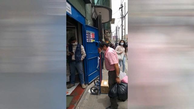 Покупаем ткани. Comprando telas смотреть онлайн