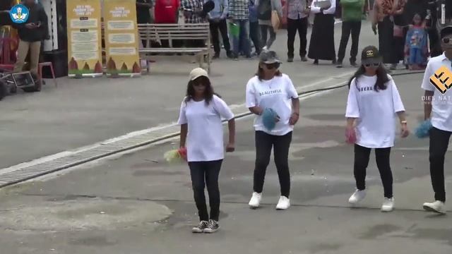 PENTAS SENI BUDAYA DIES NATALIS UNMUS 13 H2 смотреть онлайн