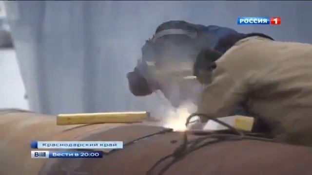 15 01 2015 Ополченцы подняли флаг в новом терминале в Донецке смотреть онлайн