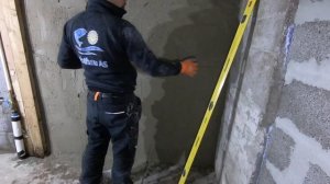 Как заштукатурить стены без маяков.
