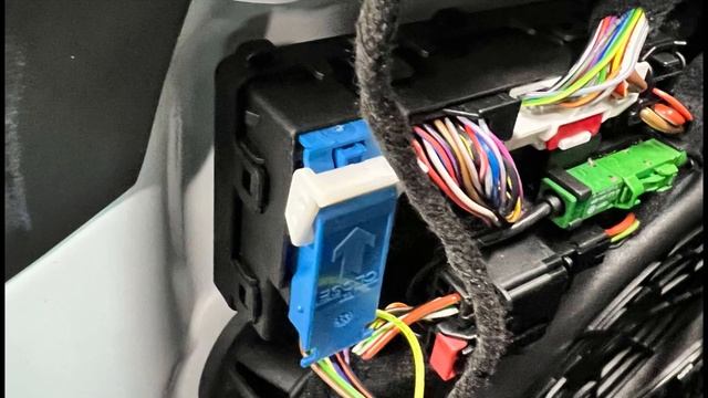 Porsche 992 Turbo S Door Panel Removal смотреть онлайн