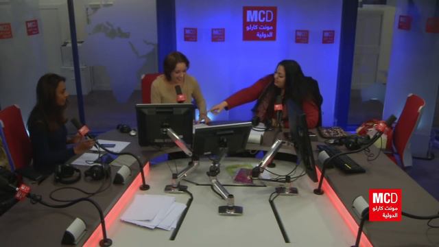 شغب على الهواء في استوديو مونت كارلو الدولية смотреть онлайн