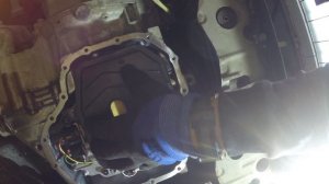 Полная замена масла в вариаторе Daihatsu TANTO 2016г, L600. А также замена масла в двигателе