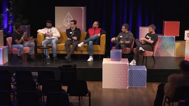 Panel: Vulnerabilities & Exploits смотреть онлайн