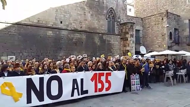 Ovació dels treballadors dels departaments del Govern a Raül Romeva смотреть онлайн