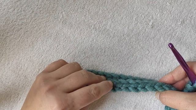 Теплая, зимняя шапка крючком смотреть онлайн