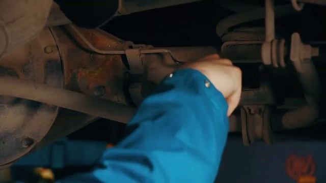 Жидкий ключ с дисульфидом молибдена Axiom смотреть онлайн