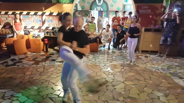 Semba на троих. PerezDance Team смотреть онлайн