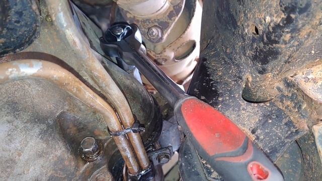 How To: Replace Starter on 00-04 Nissan Xterra 3.3L 4WD (VG33E) смотреть онлайн