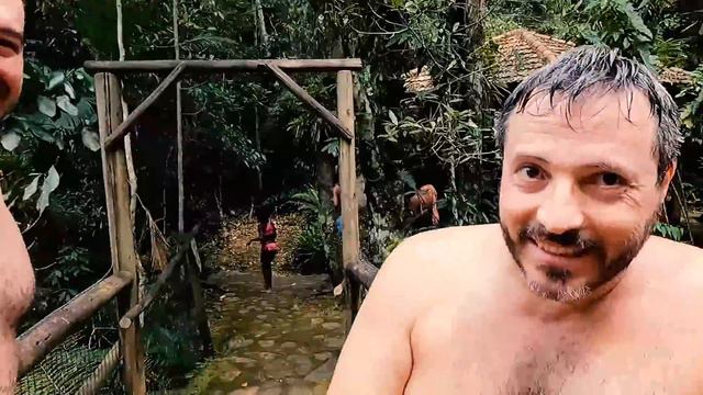 FUI NO CAMPING MAIS CARO DO BRASIL | CASCATA ENCANTADA смотреть онлайн