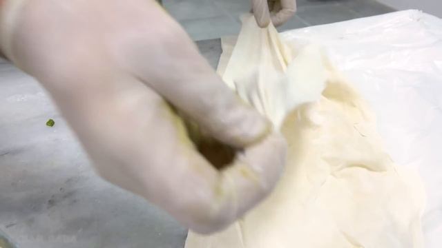 Legendary Syrian Dessert varieties | Baklava, Kunafa and More | Syrian Style Desserts смотреть онлайн